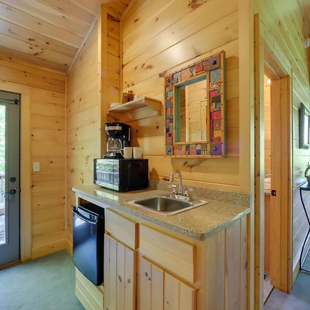 Bryson City Cabin With Hot Tub And Mountain Views! Bagian luar foto